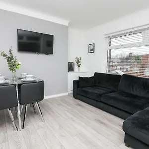  Apartment Halsnead Whiston